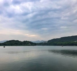 淮安杭州自助游(杭州自助游旅游攻略)
