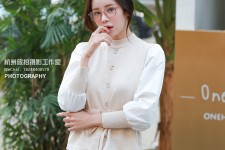 淮安兼职模特被摄影师亲(兼职模特被摄影师亲了)