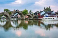 淮安上海旅游攻略(上海旅游攻略手抄报)