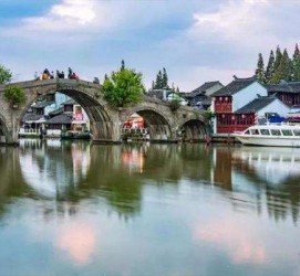 淮安上海旅游攻略(上海旅游攻略手抄报)