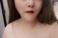 淮安美院系花兼职死商务模特(美院系花兼职商务模特第2部一边看球一边玩)