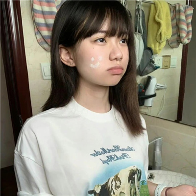 淮安伴游女生邝易云