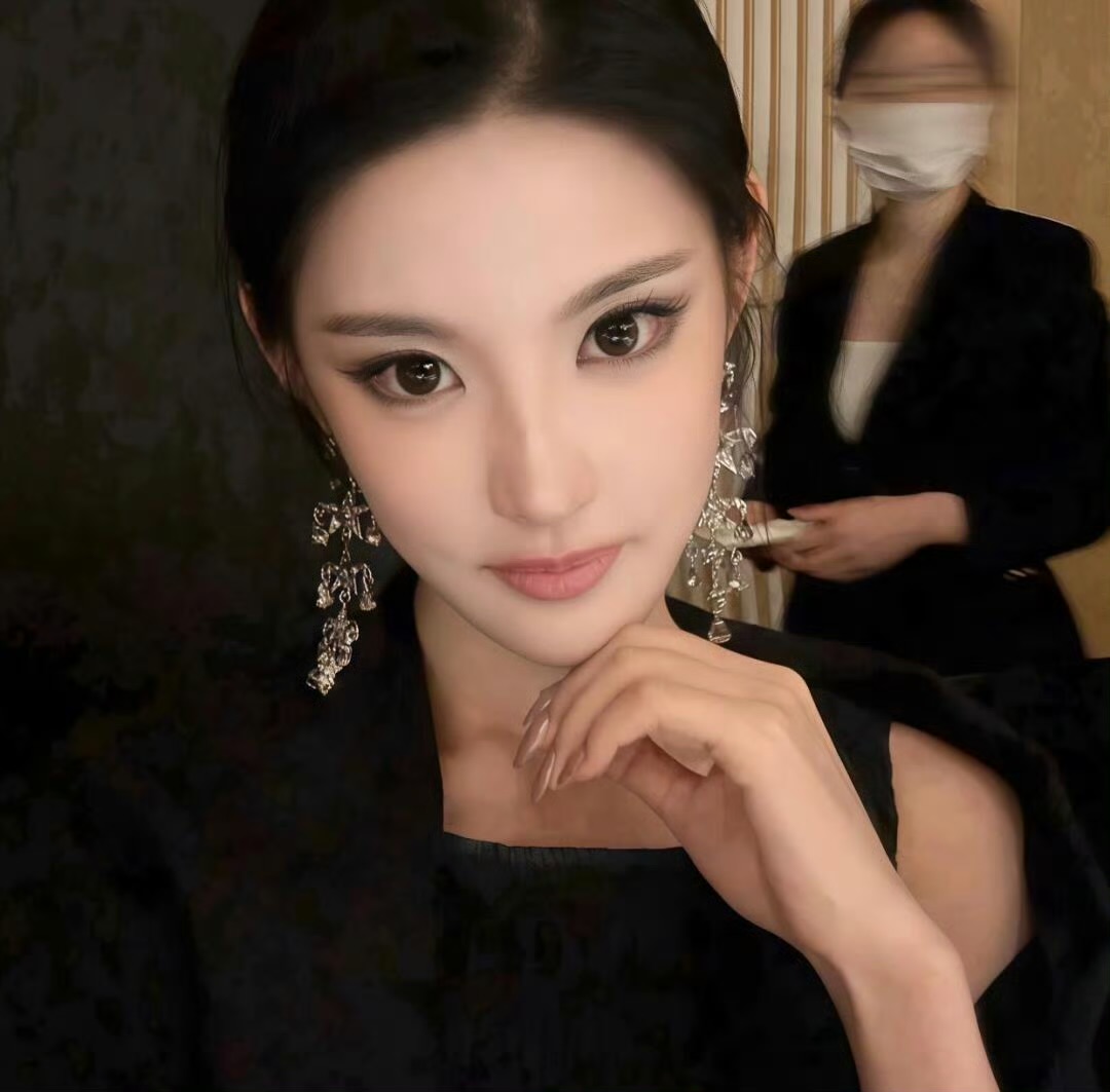 淮安伴游女生 | Isabella Chen的资料